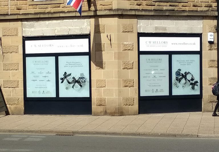 Shop window graphics design and print